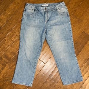 Chico’s Platinum Denim Crop Jean